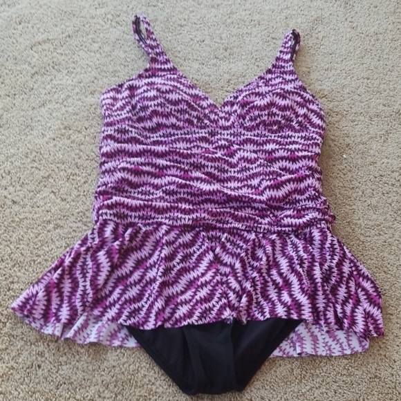 NWT! SWIM SOLUTIONS Purple Printed Size 16 One Piece Swimsuit